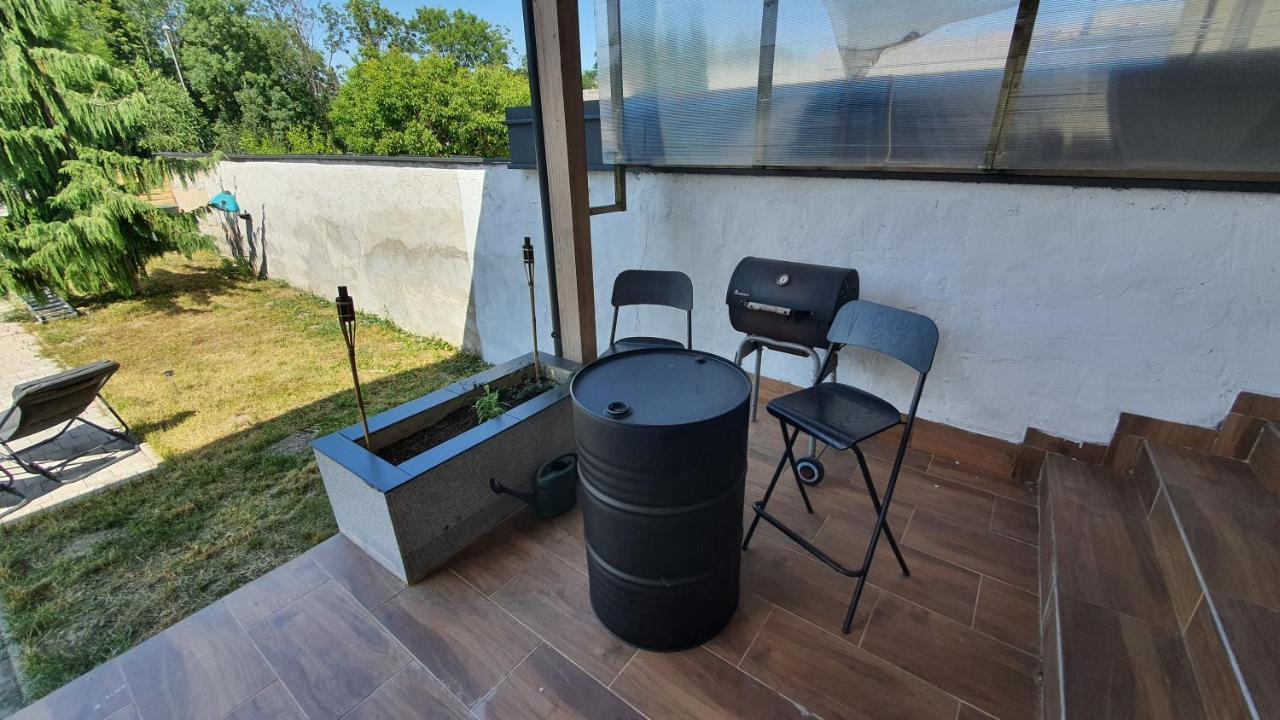 4 Room Flat With Garden And Pool Kittsee Екстериор снимка